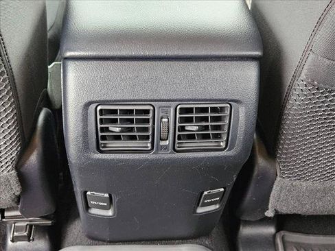 Used 2019 Toyota 4Runner SR5 AWD/4WD image 18