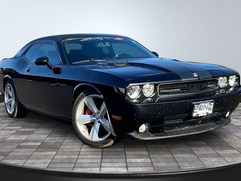 Used 2009 Dodge Challenger SRT8 RWD image 3