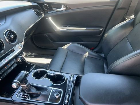 Used 2020 Kia Stinger GT-Line AWD/4WD image 16