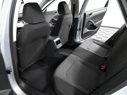 Certified 2021 Volkswagen Passat 2.0T S image 13