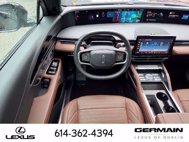 Used 2026 Lincoln Nautilus Reserve AWD/4WD image 38