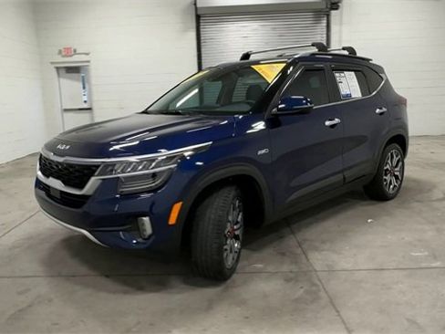 Used 2023 Kia Seltos SX image 7