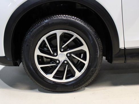 Used 2020 Mitsubishi Eclipse Cross ES image 8