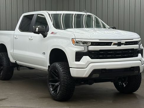 Used 2026 Chevrolet Silverado 1500 RST AWD/4WD image 7