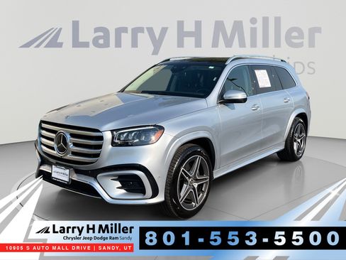 Used 2026 Mercedes-Benz GLS 450 4MATIC image 1