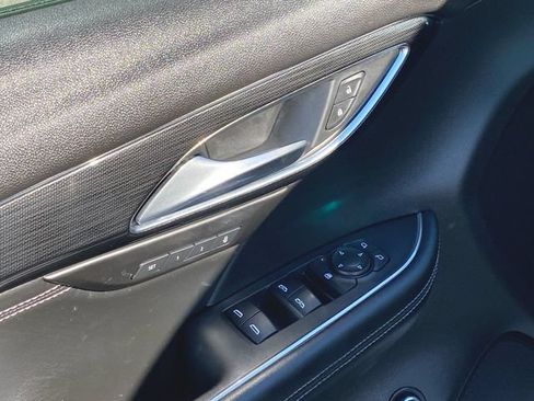 Used 2022 Buick Envision Essence w/ Sport Touring Package FWD image 23