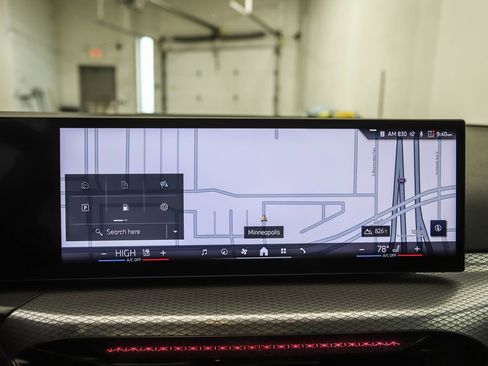 Used 2026 BMW 330i xDrive Sedan image 16