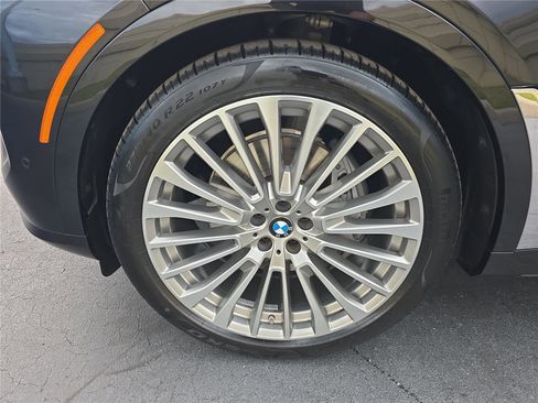 Certified 2026 BMW X7 xDrive40i image 8