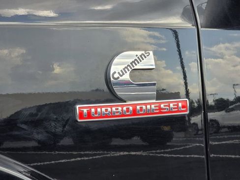 Used 2022 RAM 2500 Laramie w/ Protection Group AWD/4WD image 37