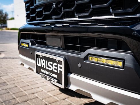 Used 2025 Toyota Tacoma Trailhunter w/ Tow Tech Package image 17