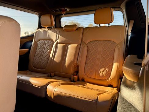 Used 2022 Jeep Grand Wagoneer Series III w/ Flexible Seating Group image 13