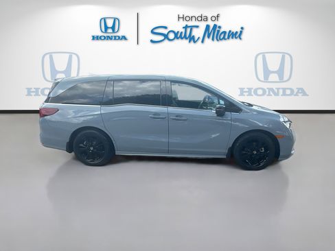 Used 2024 Honda Odyssey Sport image 8
