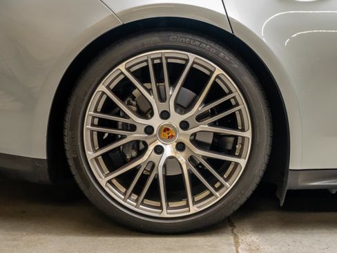 Certified 2023 Porsche Panamera 4 Platinum Edition AWD/4WD image 15