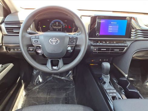 Certified 2025 Toyota Camry LE image 9