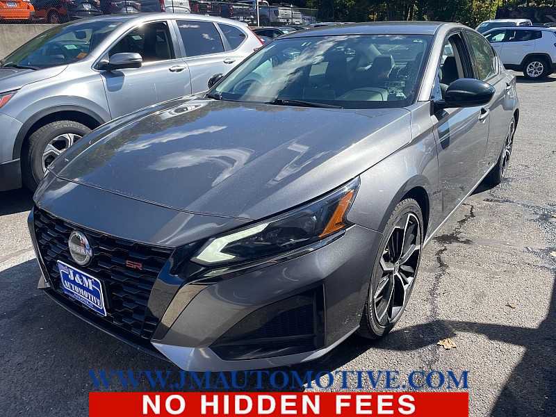 Used 2024 Nissan Altima 2.5 SR FWD image 1
