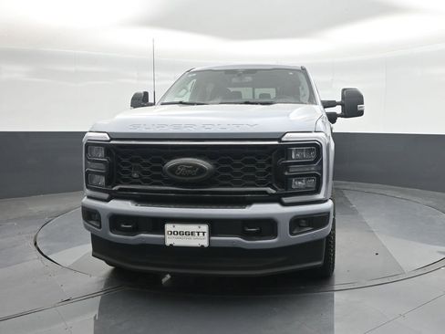 New 2026 Ford F250 Lariat w/ Black Appearance Package AWD/4WD image 5