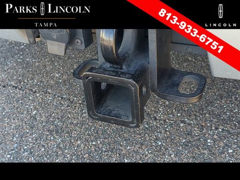 Used 2019 Land Rover Discovery HSE image 11