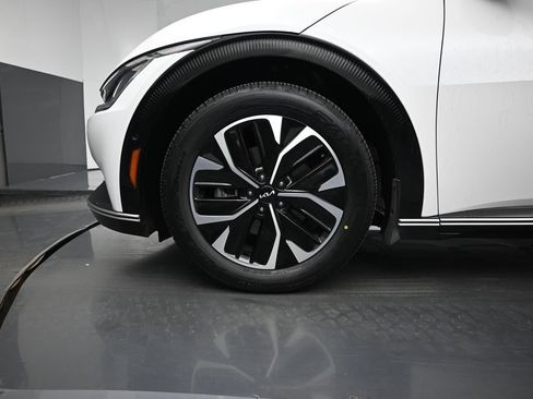 Used 2023 Kia EV6 Wind w/ Wind Technology Package AWD/4WD image 25