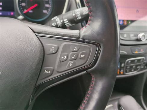 Used 2022 Chevrolet Equinox RS w/ Infotainment Package image 25