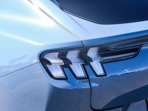 Certified 2024 Ford Mustang Mach-E Select RWD image 7