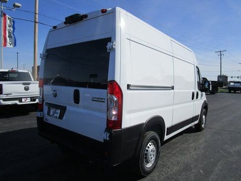 Used 2024 RAM ProMaster 2500 w/ Power Group FWD image 8