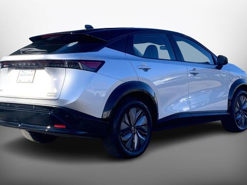 Used 2024 Nissan Ariya AWD image 14