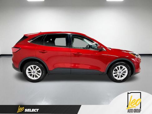 Used 2021 Ford Escape SE w/ Convenience Package FWD image 6