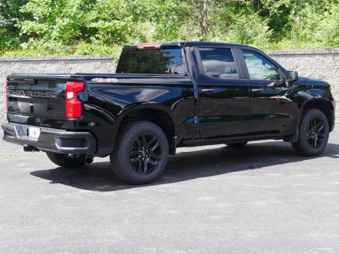 Certified 2023 Chevrolet Silverado 1500 Custom w/ Rally Edition AWD/4WD image 8