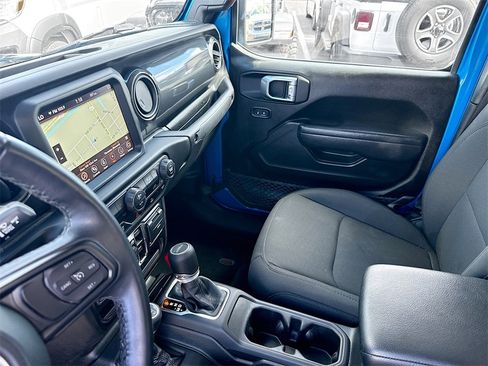 Used 2022 Jeep Gladiator Sport image 26