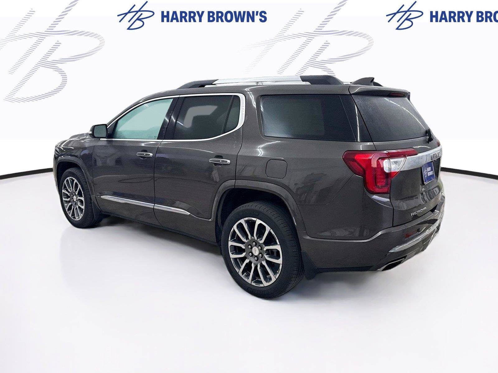 Used 2020 GMC Acadia Denali w/ Denali Ultimate Package AWD/4WD image 2