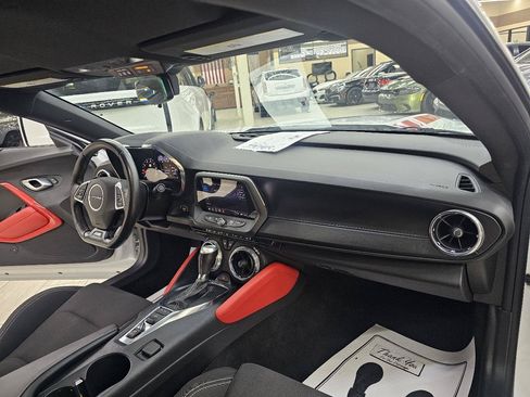 Used 2019 Chevrolet Camaro SS RWD image 20