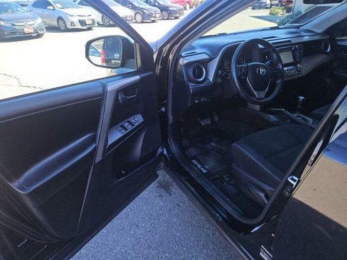 Used 2018 Toyota RAV4 XLE w/ Plus Extra Value Package image 8