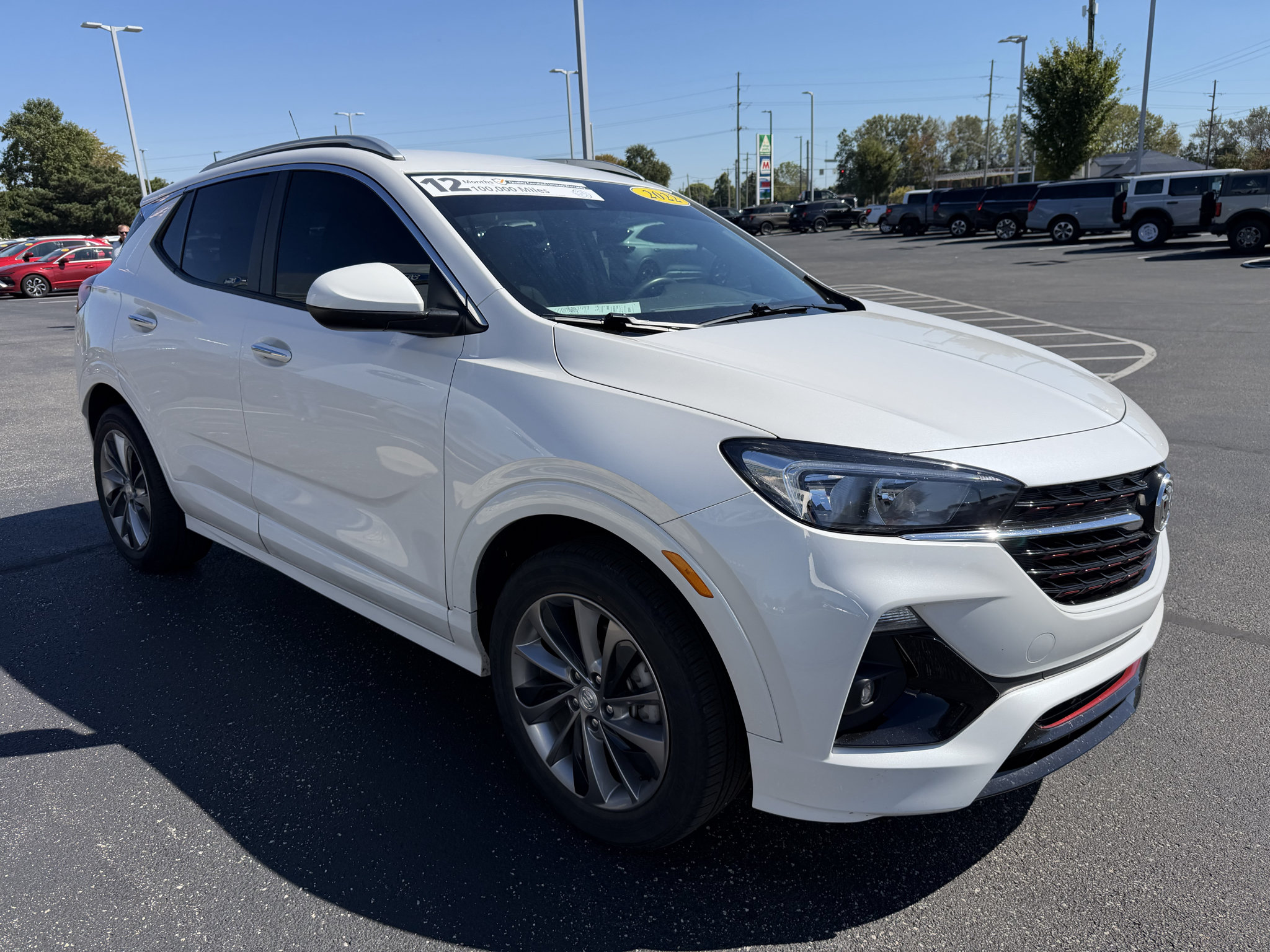 Used 2022 Buick Encore GX Preferred w/ Sport Touring Package FWD image 4