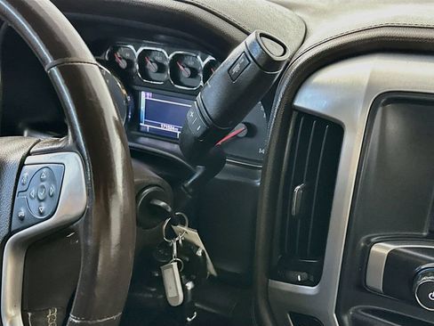 Used 2018 GMC Sierra 1500 SLT w/ SLT Premium Package AWD/4WD image 16