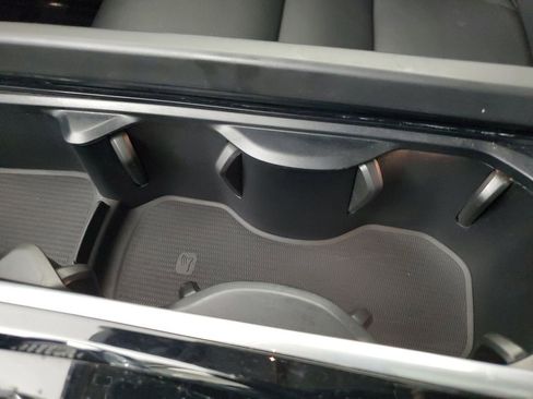 Certified 2023 Volvo XC60 B5 Plus w/ Protection Package Premier image 33