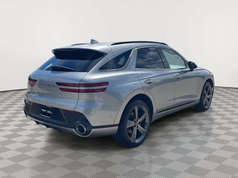 Used 2022 Genesis GV70 2.5T w/ Sport Prestige Package AWD/4WD image 5