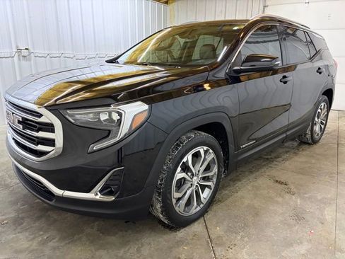 Used 2020 GMC Terrain SLT w/ Preferred Package image 3