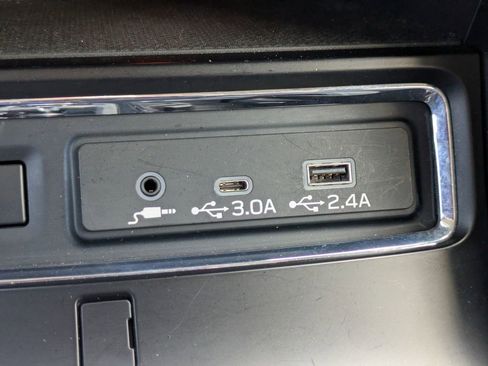 Certified 2023 Subaru Ascent Limited w/ Technology Package image 24