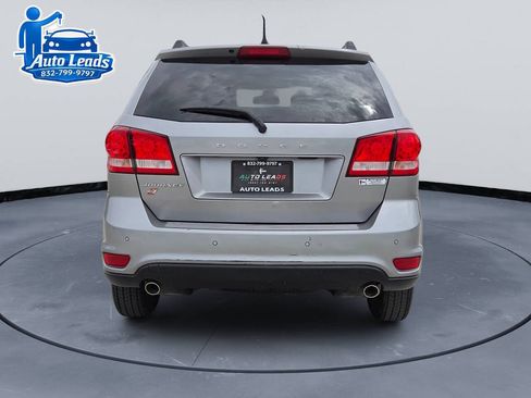 Used 2019 Dodge Journey SE w/ Safe & Sound Group AWD/4WD image 7
