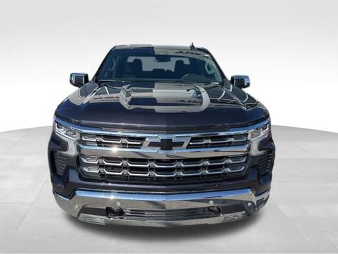 Used 2023 Chevrolet Silverado 1500 LTZ w/ Z71 Off-Road Package image 3