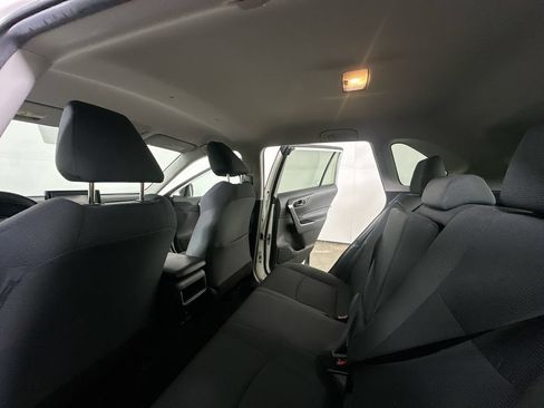 Used 2021 Toyota RAV4 LE FWD image 13