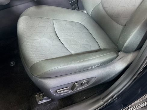 Certified 2025 Toyota RAV4 XLE AWD/4WD image 21