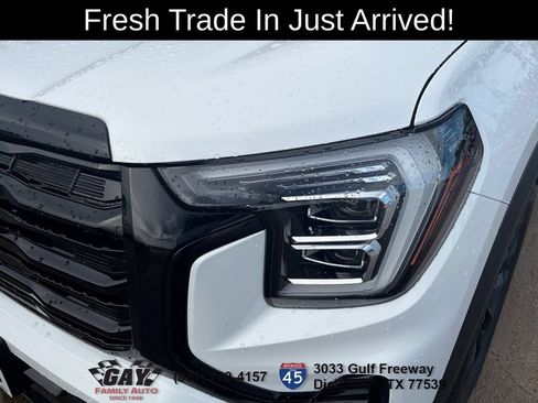 Certified 2025 GMC Terrain Elevation w/ Elevation Premium Package AWD/4WD image 4