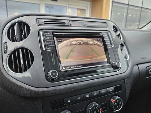 Used 2017 Volkswagen Tiguan Wolfsburg Edition image 27