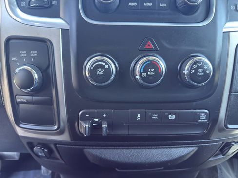 Used 2013 RAM 2500 SLT AWD/4WD image 20