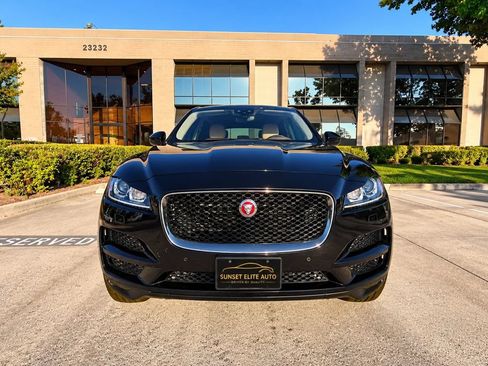 Used 2020 Jaguar F-PACE Prestige AWD/4WD image 4