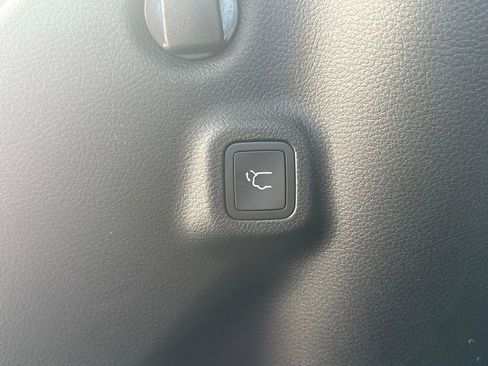 New 2026 Jeep Compass Limited image 15