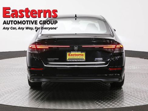 Used 2023 Honda Accord Sport image 6