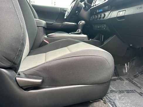 Used 2023 Toyota Tacoma TRD Sport w/ Advanced Technology Package image 22