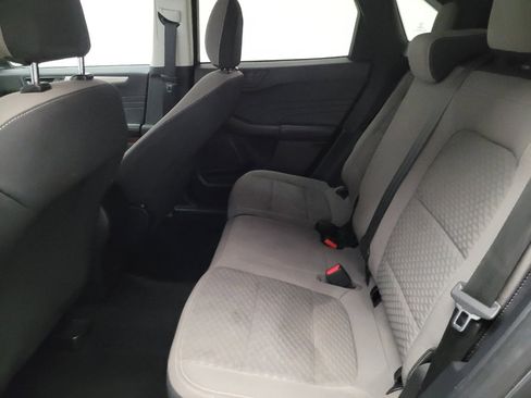 Used 2022 Ford Escape SE image 18